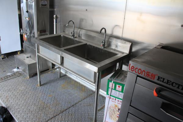 中銳野營(yíng)房